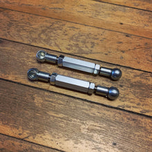 Mercedes R230 SL350 SL500 SL550 SL55 SL63 SL65  Front Height Sensor Links